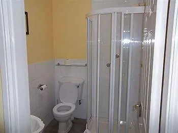 Bed & Breakfast Donnybrook 3*