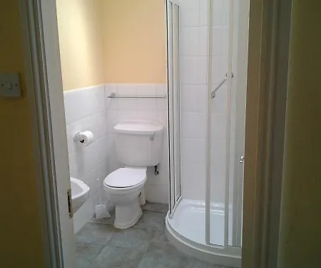Bed & Breakfast Donnybrook 3*